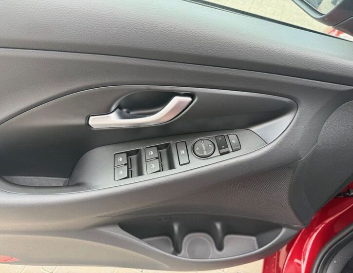 Hyundai i30 9