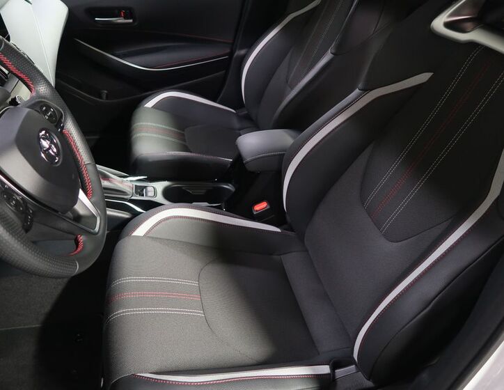 Toyota Corolla 9