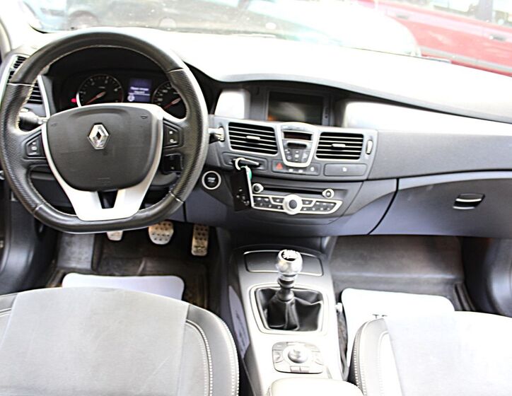 Renault Laguna 15