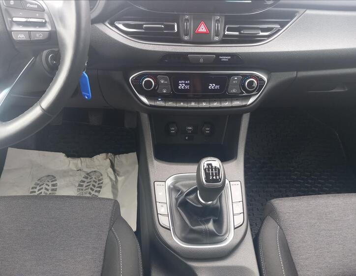 Hyundai i30 12