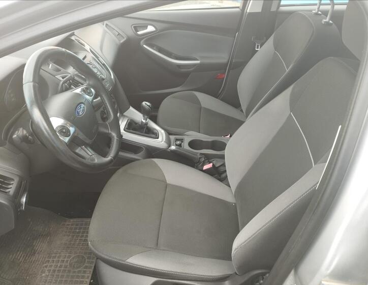 Ford Focus 7