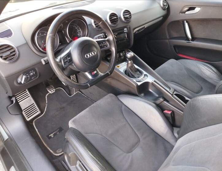 Audi TT 9
