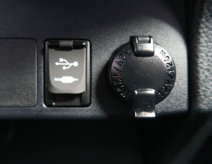 Toyota RAV4 33