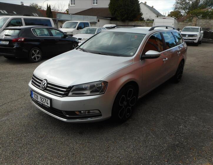 Volkswagen Passat 1