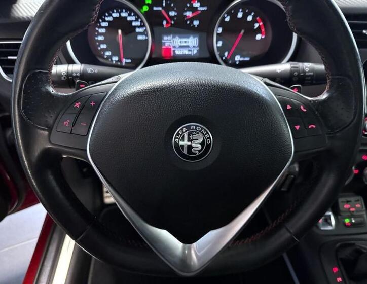 Alfa Romeo Giulietta 17