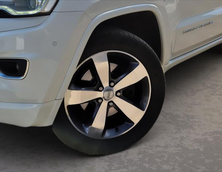 Jeep Grand Cherokee 6
