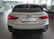 Audi Q3 6