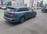 KIA Ceed 4