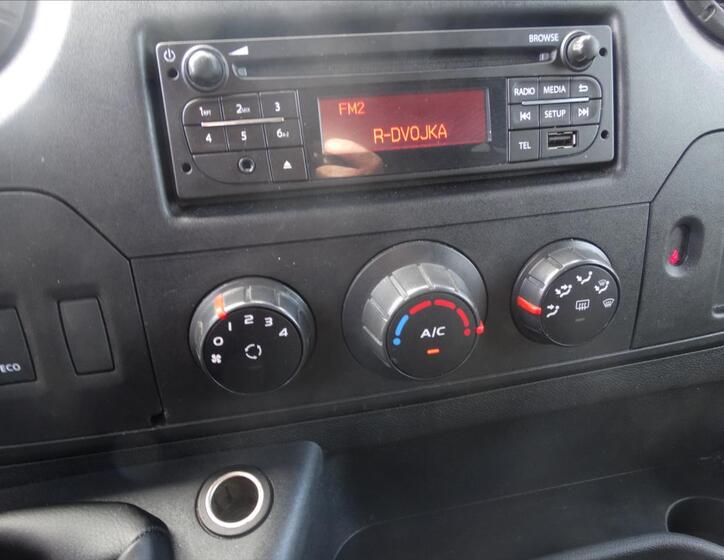 Renault Master 19