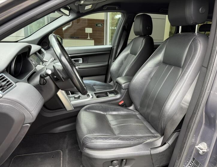 Land Rover Discovery Sport 12