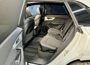 Audi Q8 11