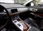 Jaguar XF 24
