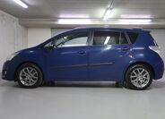 Toyota Verso 8