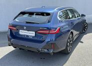 BMW i5 2