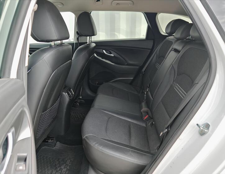 Hyundai i30 6