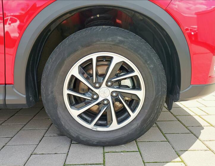 Mitsubishi Eclipse Cross 16
