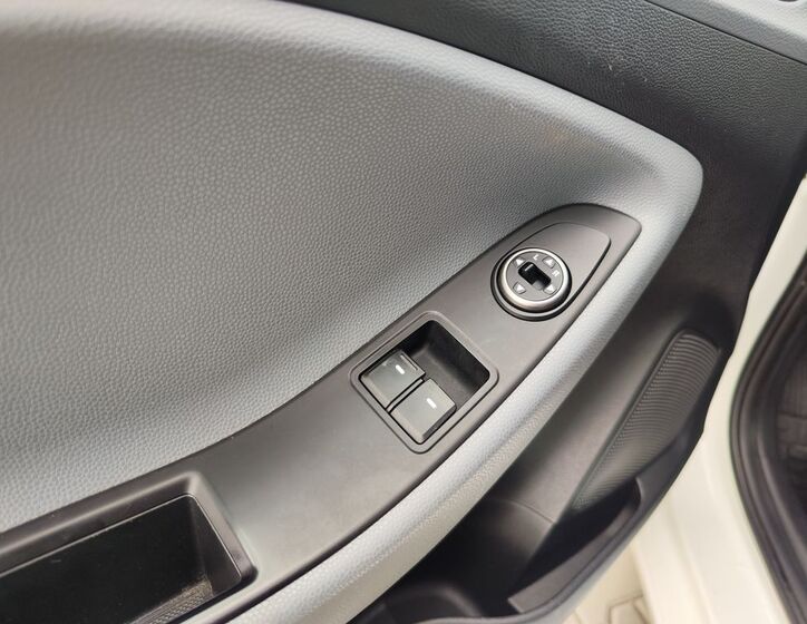 Hyundai i20 23