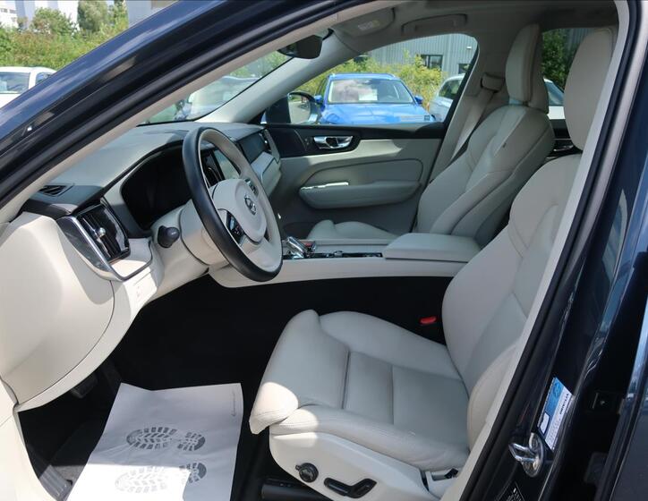 Volvo XC60 12
