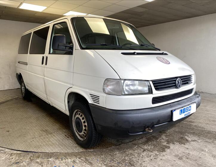 Volkswagen Transporter 1