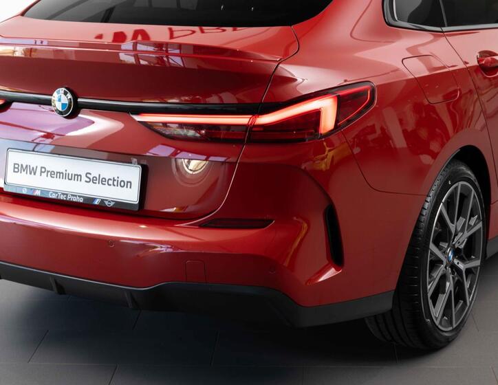 BMW Řada 2 9
