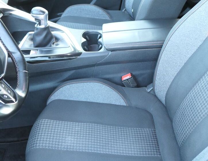 Peugeot 3008 9