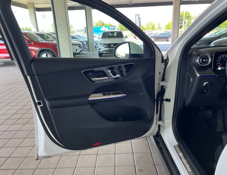 Mercedes-Benz GLC 9