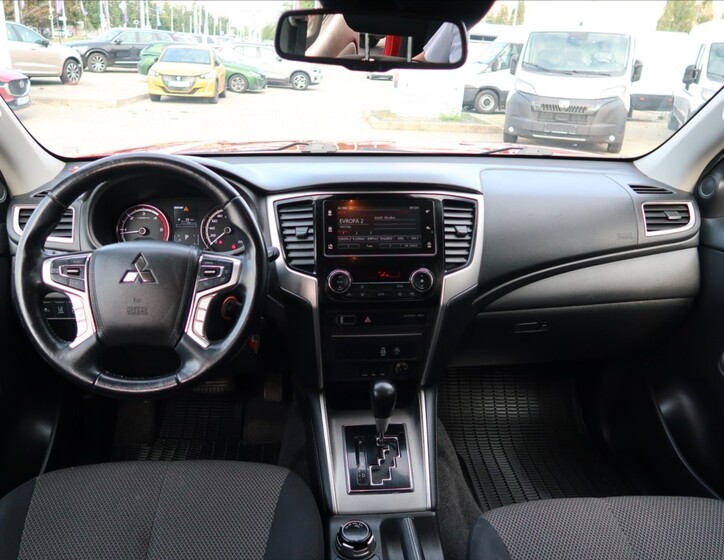 Mitsubishi L200 13