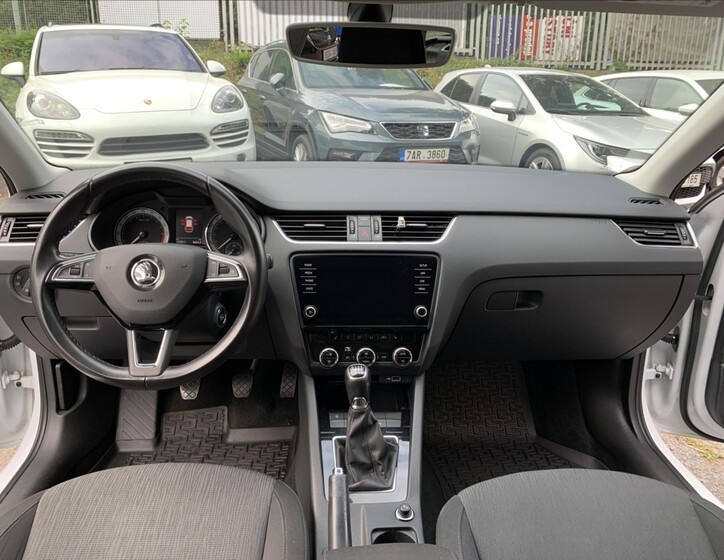 Škoda Octavia 9
