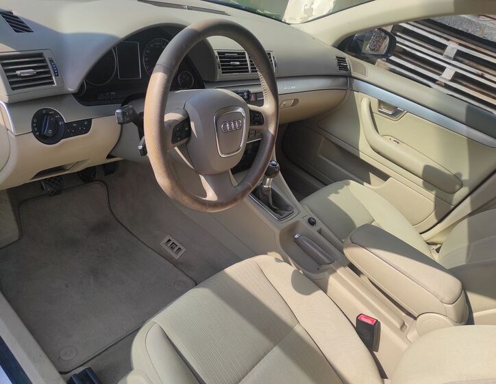 Audi A4 9