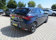 Hyundai i20 8