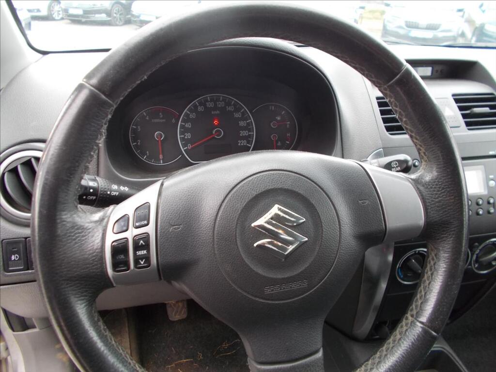 Suzuki SX4 22