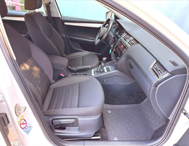 Škoda Octavia 12