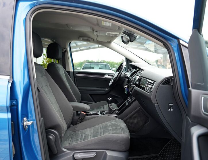 Volkswagen Touran 28