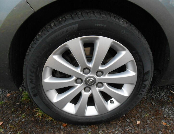 Opel Zafira 17