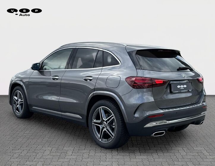 Mercedes-Benz GLA 3
