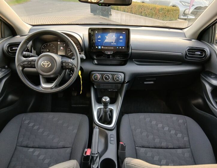 Toyota Yaris 14