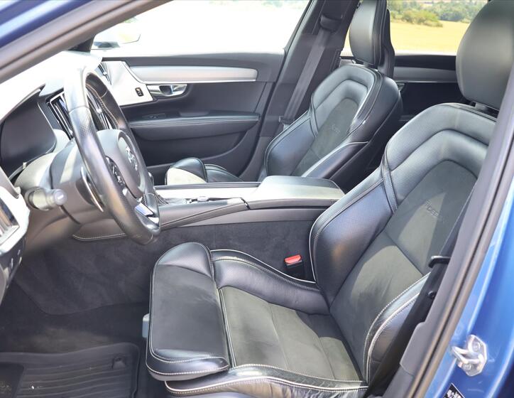 Volvo V90 12