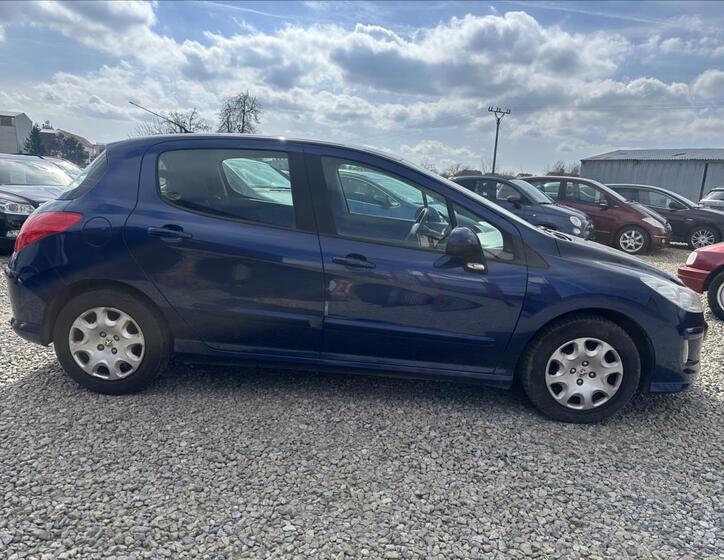 Peugeot 308 4