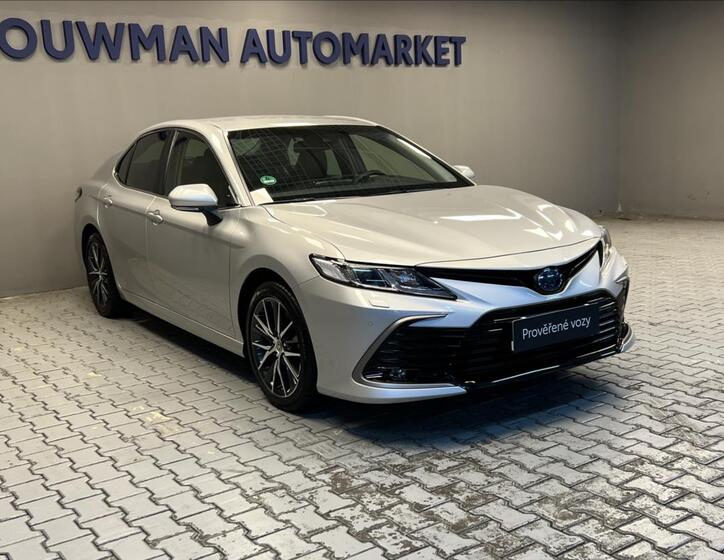 Toyota Camry 11