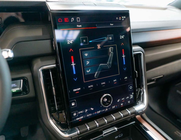 GMC Yukon 32