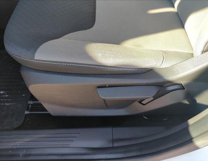 Ford Tourneo Courier 22