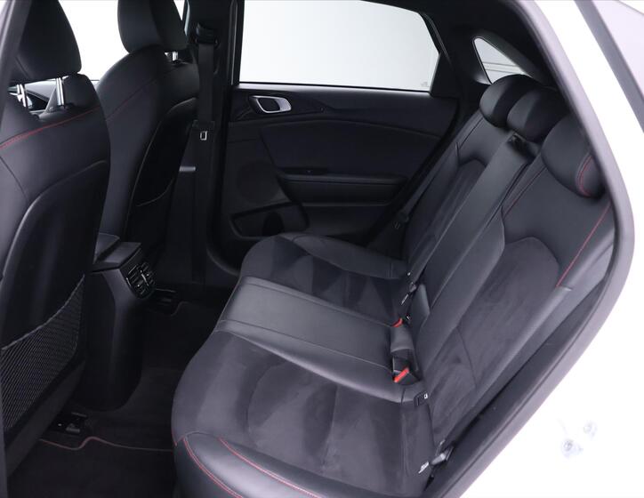KIA Ceed 14