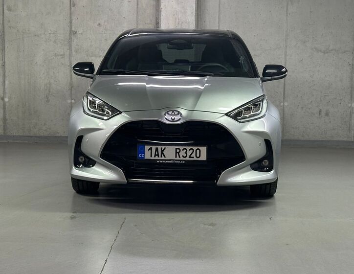 Toyota Yaris 2