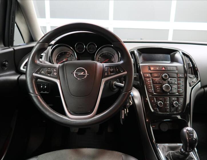 Opel Astra 12