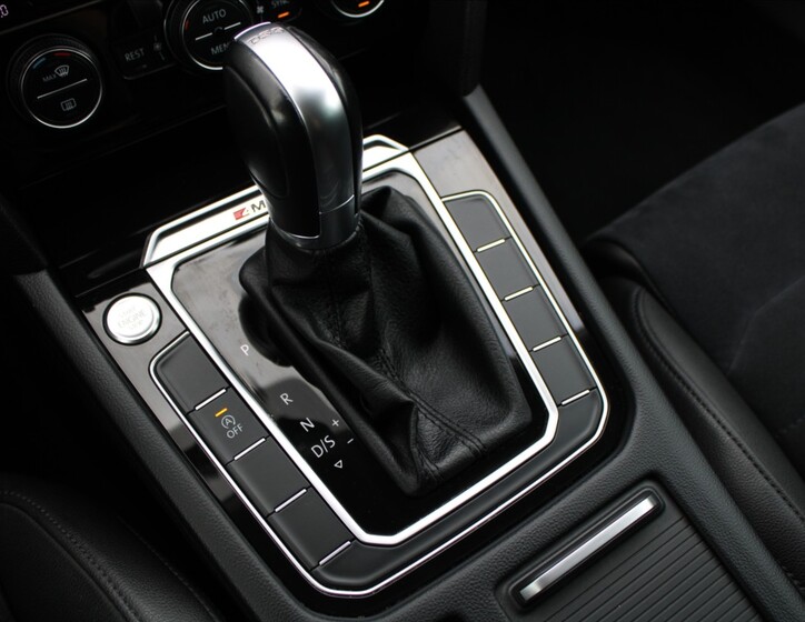 Volkswagen Passat 19