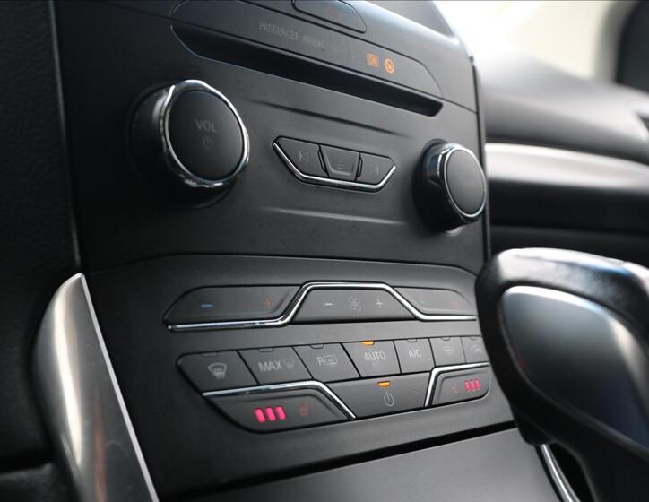 Ford Edge 24