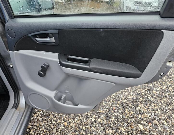Suzuki SX4 21