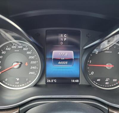 Mercedes-Benz Třídy V 27