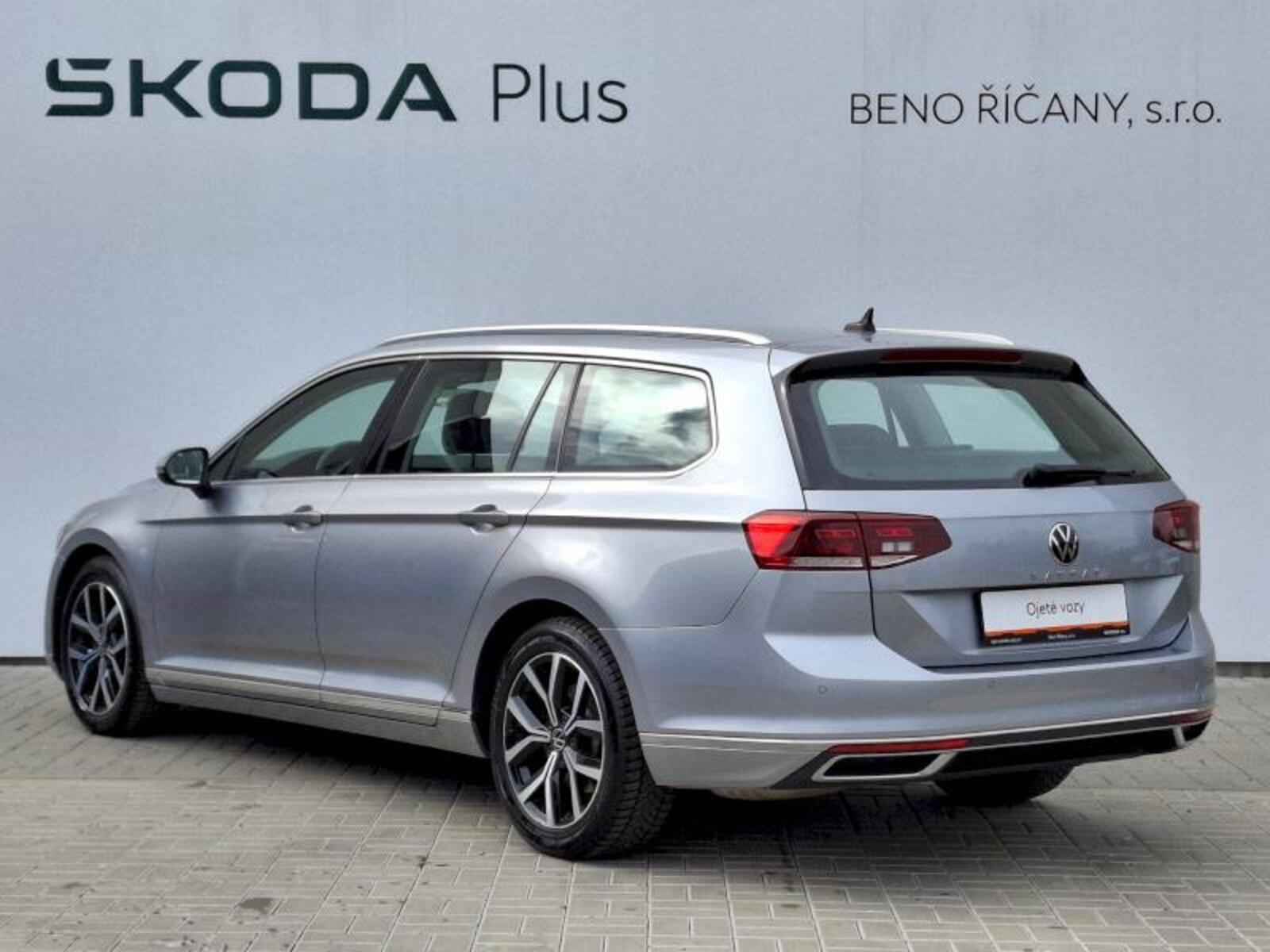 Volkswagen Passat 10