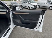 Tesla Model 3 51